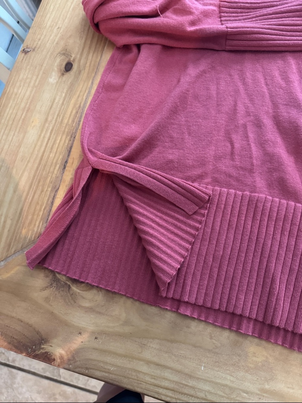 Cable & Gauge Coral Crewneck Sweater - Picture 3 of 4